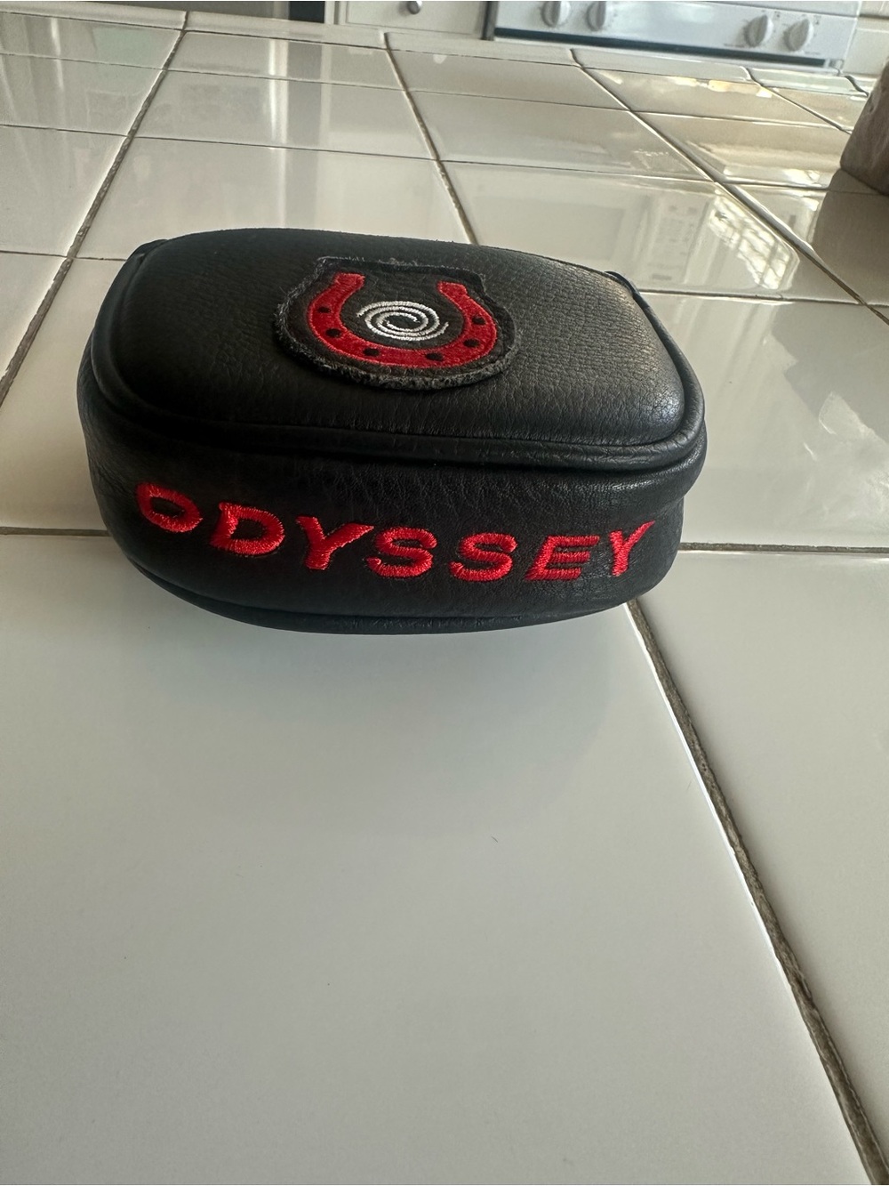 Odyssey Black and Red Headcover Pouch -